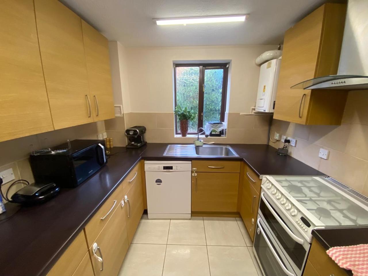 Stunning 2 Bedroom With Garden Sleep 6 Λονδίνο Εξωτερικό φωτογραφία